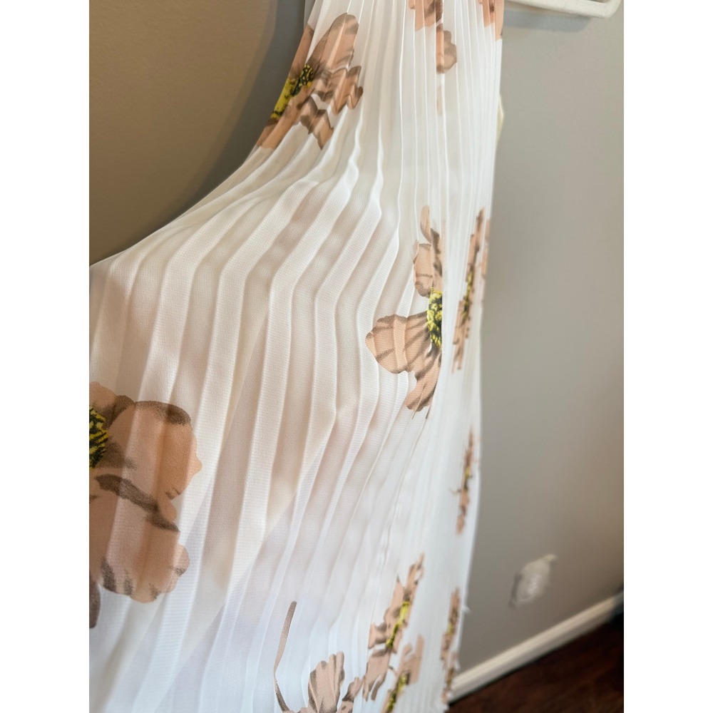 Entro • NWT White Peach Floral Pleated Halter Mini Dress Sleeveless Summer Sm - Picture 7 of 10